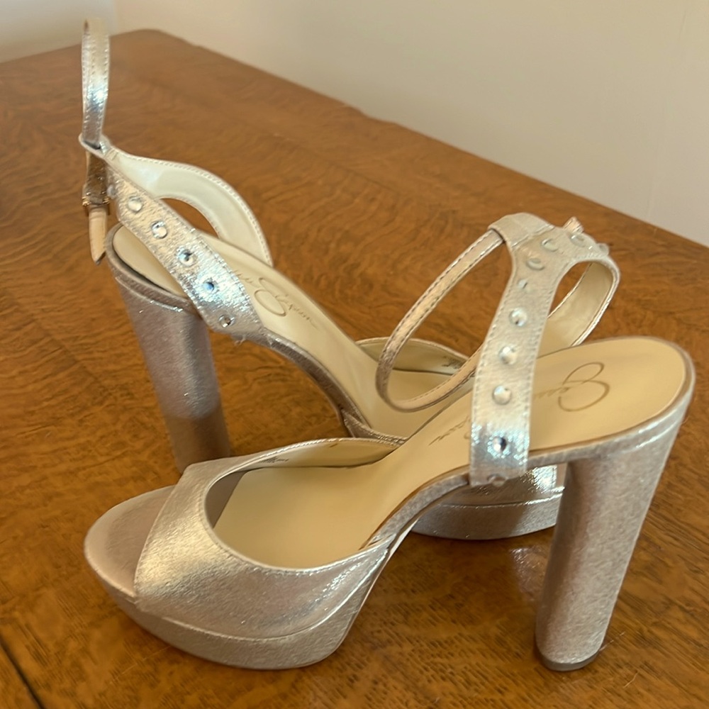 Jessica Simpson heels gold /silver shiny size 10M